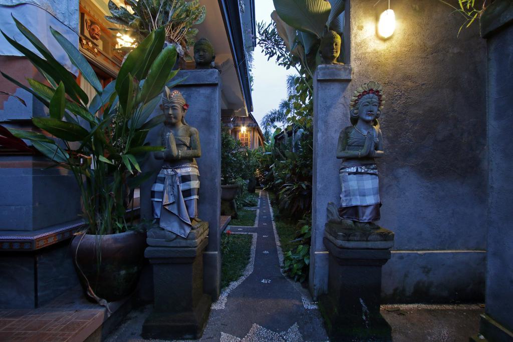 Loris Homestay Ubud Eksteriør billede